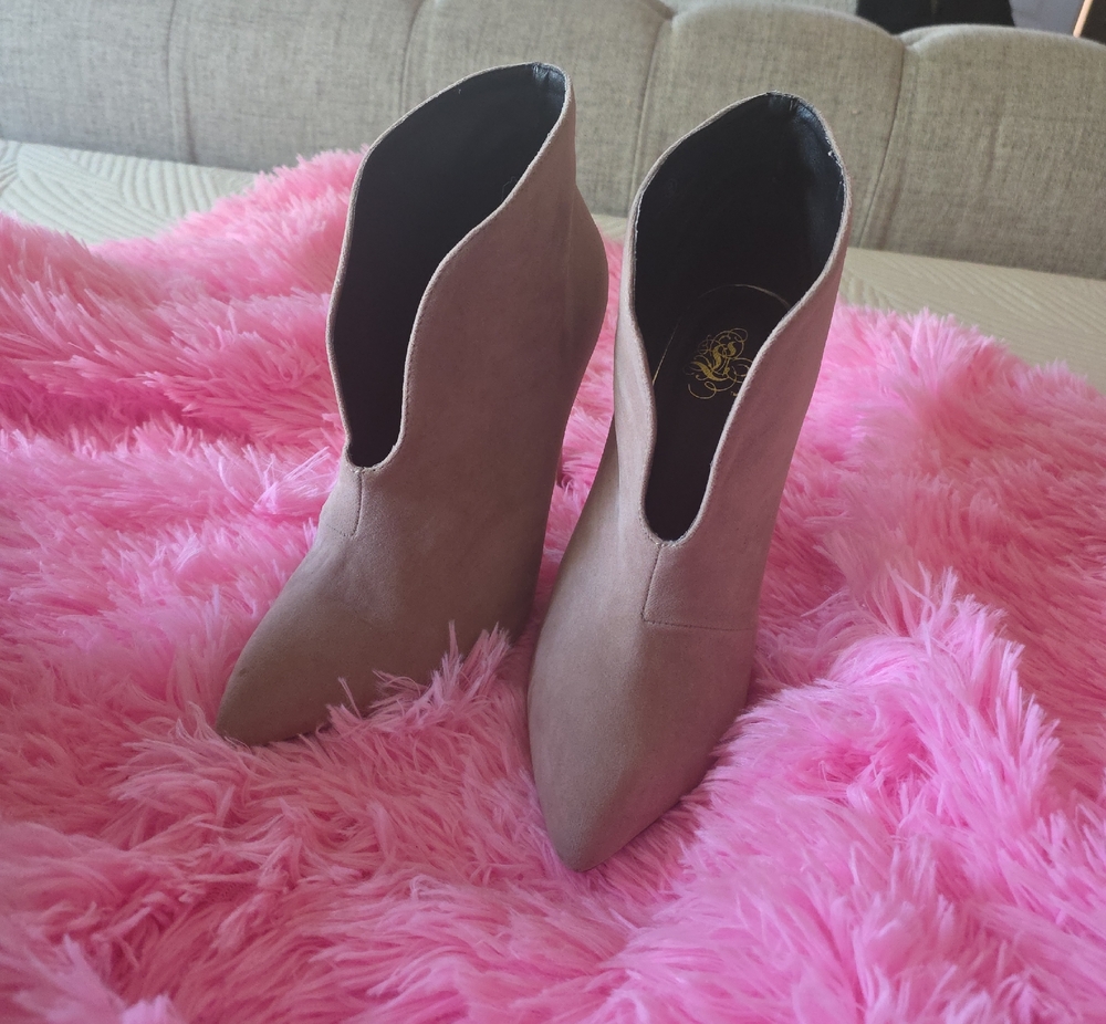 Pointed Toe Taupe Ankle Booties - Women's Stylish V-Cut Boots